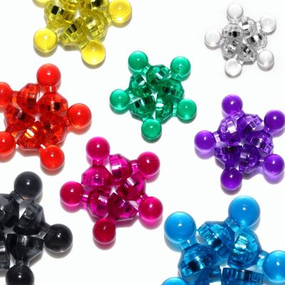 Op maat gemaakte kleuren Plastic Neodymium Magnetic Push Pin voor kantoormagneten