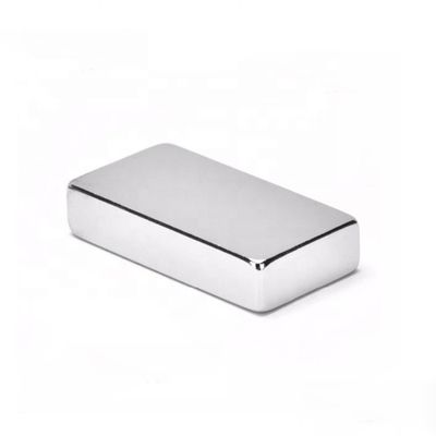 80C-220C Temperatuurbestendige N52 40x20x10 Neodymiummagneet met nikkelcoating
