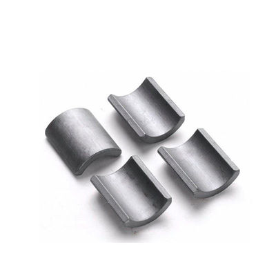 Op maat gemaakte Ferrite Moto Magnet voor wasmachinecompressor Betrouwbaar en krachtig