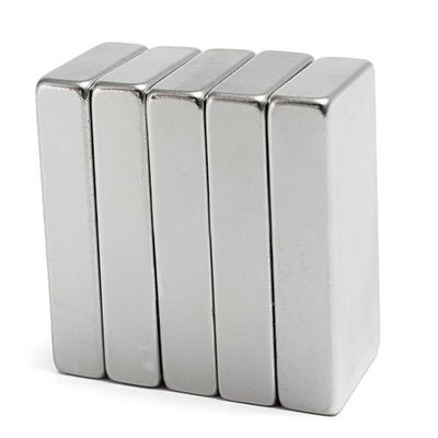Maximale werktemperatuur 80°C Neodymiummagneet 50x10x5 voor generator Magnetische staafblok
