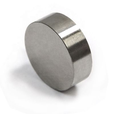 7.4g/cm3 Dichtheid Zeldzame aard Permanente gegoten AlNiCo Ronde cilindermagneet voor kabelknop