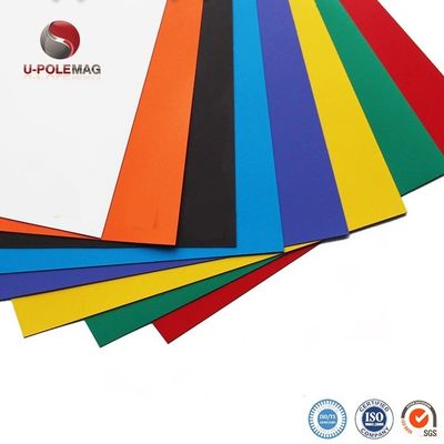 Gepersonaliseerde dikke magnetische ventilatie met wit PVC-oppervlak en composiet rubbermagneet