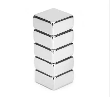 Samengestelde neodymiummagneet Kleine blok 20x20x10 mm voor langdurige magnetische oplossingen