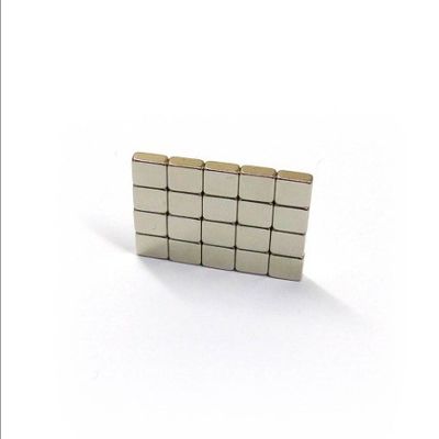 Samengestelde neodymiummagneet Kleine blok 20x20x10 mm voor langdurige magnetische oplossingen