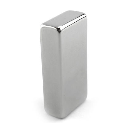 Neodymium N52 blokmagneet 50 mm x 30 mm x 10 mm met vormverwerkingsservice