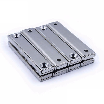 LSCM-60 60x13.5x5mm Ndfeb Neodymium Iron Boron Permanent Magnet met M6 Hole Size