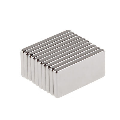 Op maat gemaakte magneetgrootte Neodymiummagneetcomposite Super Sterk Permanent N52 Blocks