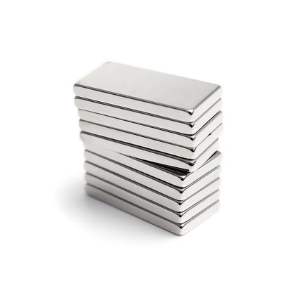 Op maat gemaakte magneetgrootte Neodymiummagneetcomposite Super Sterk Permanent N52 Blocks