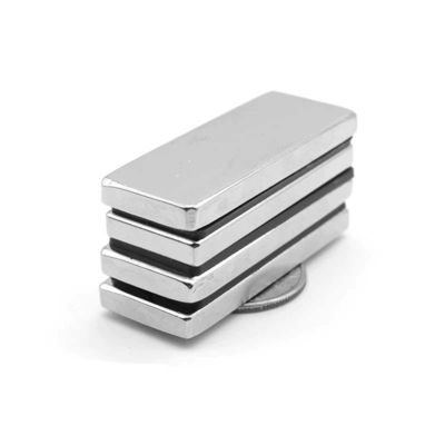 Industriële magneet 50x25x10 gesinterd neodymium-ijzer-boor voor een sterk vasthoudend vermogen