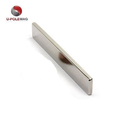 Krachtige 2,5'x0,4'x0,2' N45 Neodymium Magnet in rechthoekige vorm voor prestaties