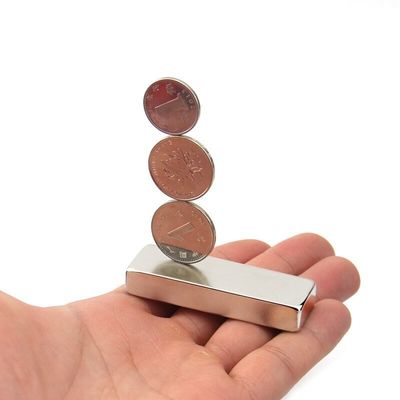 Op maat gemaakte supersterke magneet N52 60x20x10mm rechthoekig met zinkcoating en NdFeB-kwaliteit