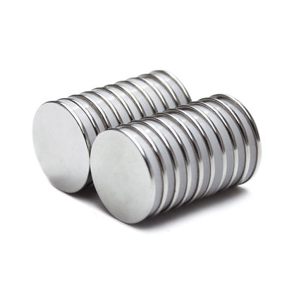Tolerantie ±1 mm Permanente N35-N52 Neodymium Disc Kleefmagneet met 3M zelfklevend