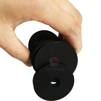 Gemakkelijk te installeren D43 D66 D88mm Rubber Coated POT Montage Magnet Met Interne draad