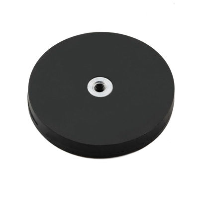 Sterke trekneodymium rubber bedekte pot magneet met M4 interne draad niet-glijberende montage