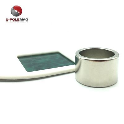 Op maat gemaakte N38H Neodymium Radial Magnetization Ring Magnet OD32xID25x20mm voor sensoren