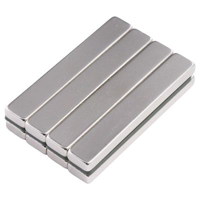 Hoge sterkte NdFeB gesinterd blokmagneet 40x15x5mm N45 voor industriële toepassingen