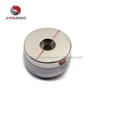 60°C Maximale werktemperatuur N52 Neodymium Disc Magnet met M10 Countersunk Hole