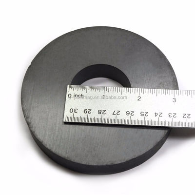 OD 115 mm x ID 45 mm x T20 mm Grote keramische ringmagneet C8 met permanent materiaal