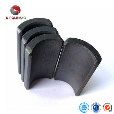 Op maat gemaakte Ferrite Moto Magnet voor wasmachinecompressor Betrouwbaar en krachtig
