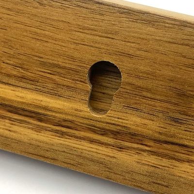 Magnetisch mesrek van acaciahout voor stijlvolle en praktische keukenmesopslag