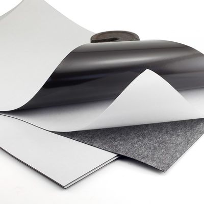 Proeftijd 15-18 dagen Rubber Magnet Flexible Magnetic Sheet met kleefmiddel A4*0.75mm