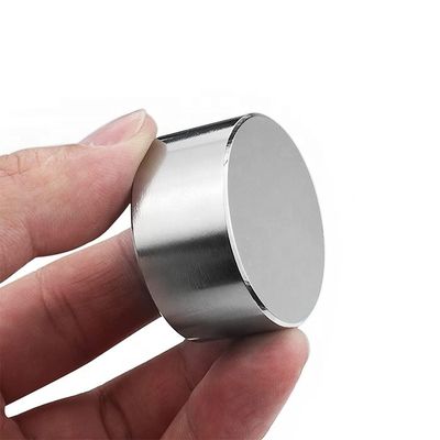 Superkrachtige grote ronde magneet met nikkelbedekking- Permanente neodymiummagneten