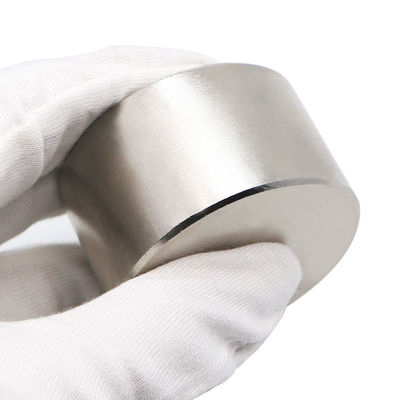 Dikte Op maat gemaakte Neodymiummagneet Sterk Permanent N35H N42 N52 Rond Groot