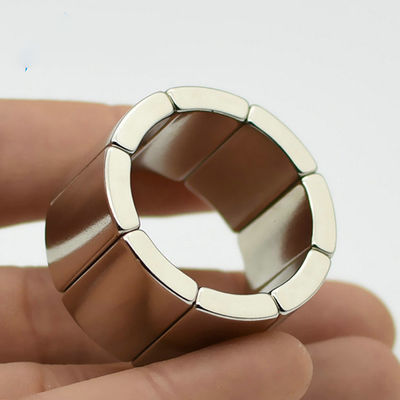 Windturbinegenerator N42UH Neodymium boogsegment motormagneet met nikkelcoating
