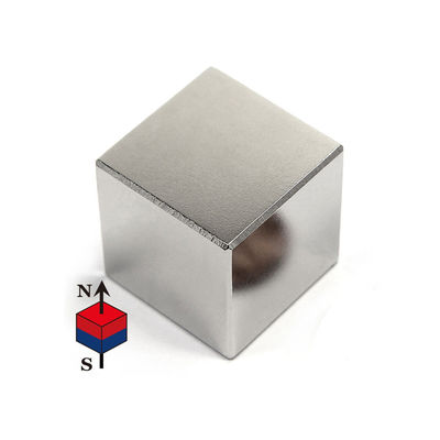 Permanente magneet N42 50x50x25 Neodymium vierkantcilinder voor industriële toepassingen