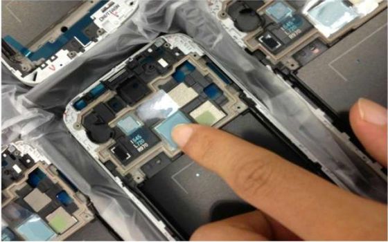 Innovatieve absorberende materiaalplaat voor radiozenders en magnetische stromingsscherming