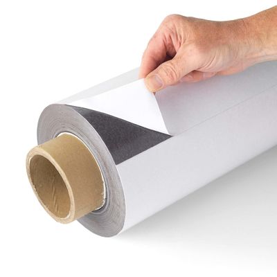 Gepersonaliseerde grootte, vorm, isotrope, flexibele rubberen magneetrol met kleefmagneet