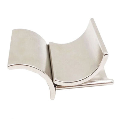 Industriële aangepaste NdFeB-magneet met kwaliteit N52 en aangepaste magnetische richting