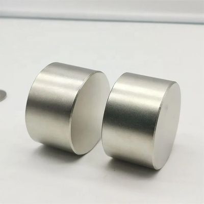 Permanente neodymiumcilindermagneet N45 N52 D70x40mm Supersterke magneet voor machines
