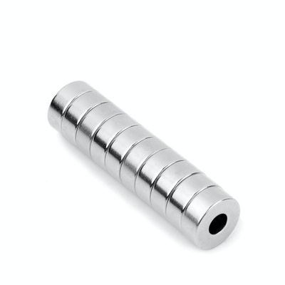 Compositief diametraal gemagnetiseerde ringmagneten met een hoge magnetiseringssterkte