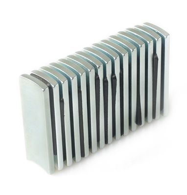 Gepersonaliseerde grootte Neodymium Permanente Magneet Met Zn Coating Bulk